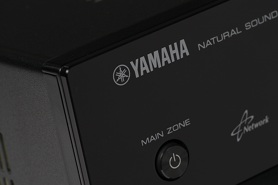 AV-ресивер Yamaha RX-V779