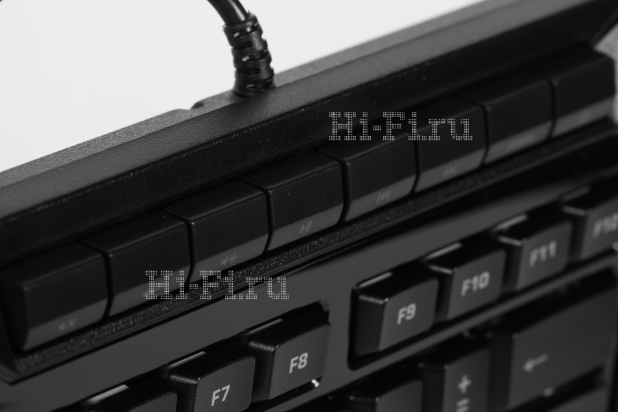 Игровая клавиатура ROCCAT Isku FX