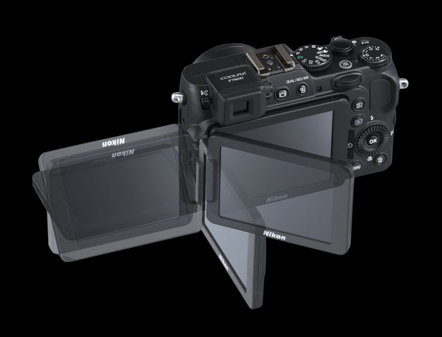 Компактная камера Nikon Coolpix P7800