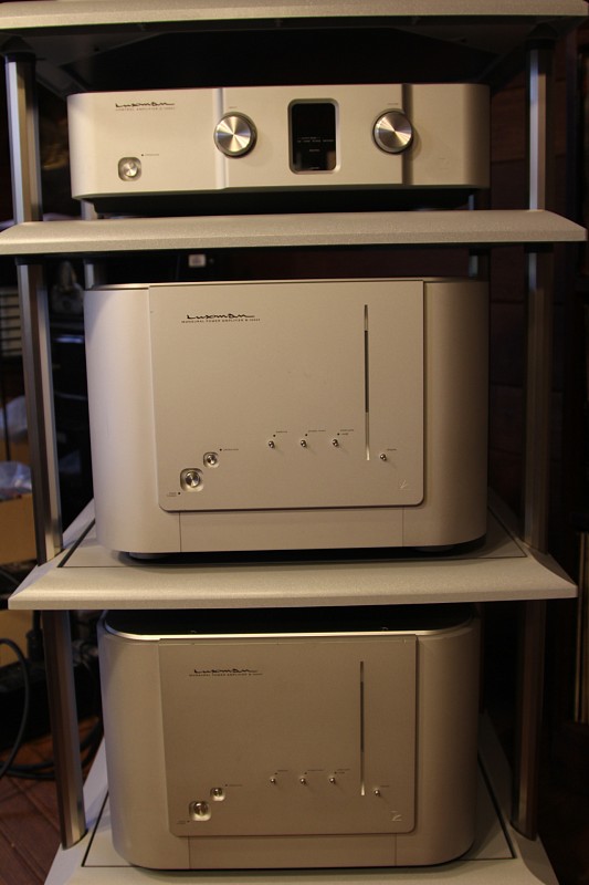 Luxman kit: Monoblock b-1000f (pair) + prev.  c-1000f.