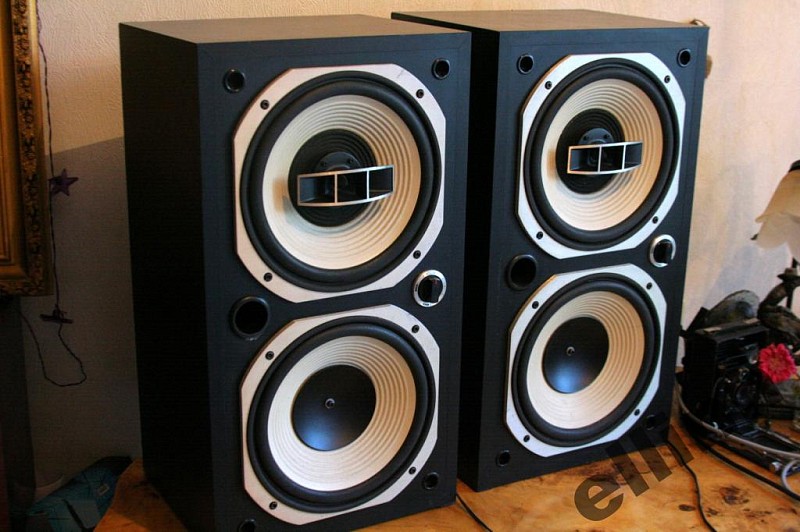 Автомобильные колонки kenwood