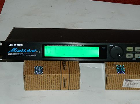 Alesis midiverb 4 ревер ревербератор | Hi-Fi.ru