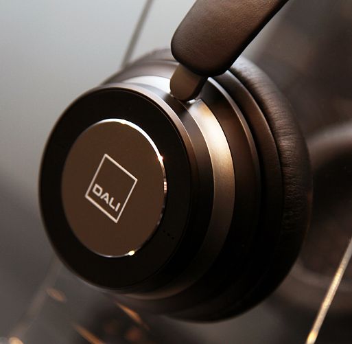 Беспроводные наушники DALI iO-4