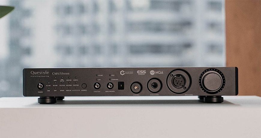 1. Questyle CMA Fifteen