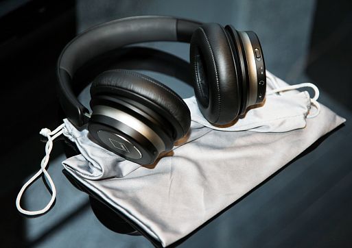 8 лучших беспроводных наушников 2019 года