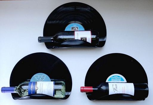 Предметы быта, сделанные из виниловых пластинок