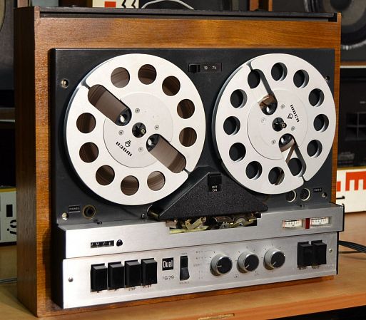 7 винтажных катушечных магнитофонов из Германии