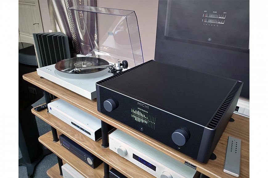 Интегральный усилитель Rotel Michi X3