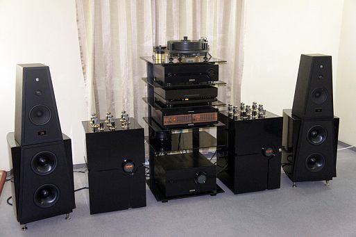 Система с акустикой Rosso Fiorentino и компонентами S.A.Lab