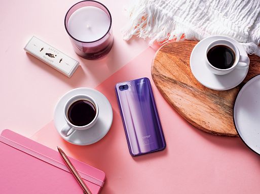 Смартфон Honor 10 Premium