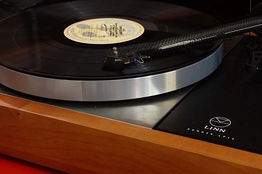 Проигрыватель LINN Majik LP12