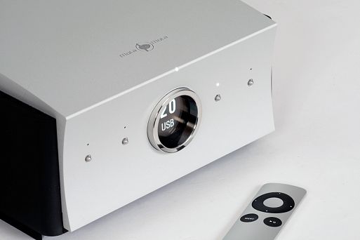 Внешний ЦАП с предварительным усилителем и усилителем для наушников Mola-Mola Tambaqui