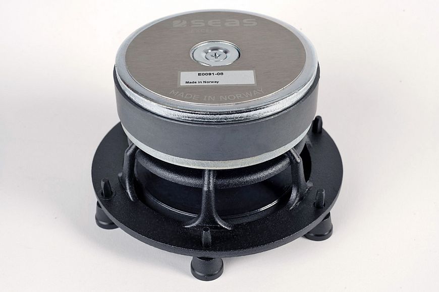 Среднечастотный динамик SEAS Nextel Excel W12CY006