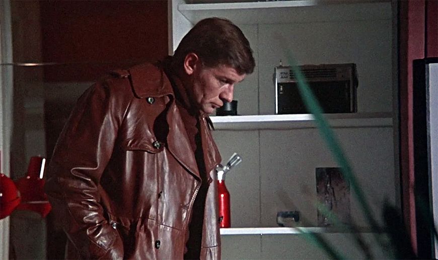 Отель «У погибшего альпиниста» (1979)