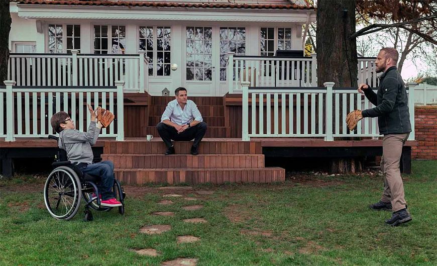 Наeмник / The Contractor (2022)