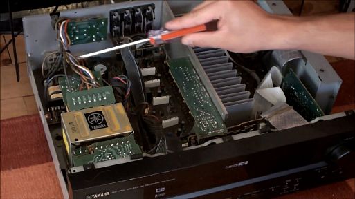 5. Если аппарату больше, чем один год, сделайте проверку с открытым корпусом