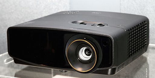 4K HDR DPL-проектор JVC LX-UH1