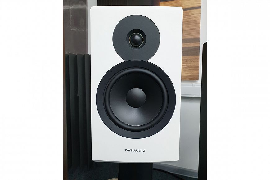 Линейка акустических систем Dynaudio Emit