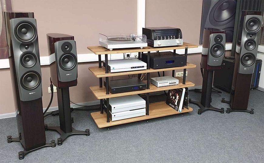 Интегральный гибридный усилитель Primaluna EVO 300 Hybrid