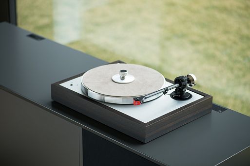 Топ 7 современных вертушек классического дизайна