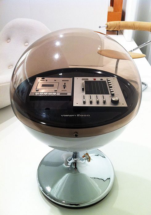 1. Rosita Tonmobel Vision 2000