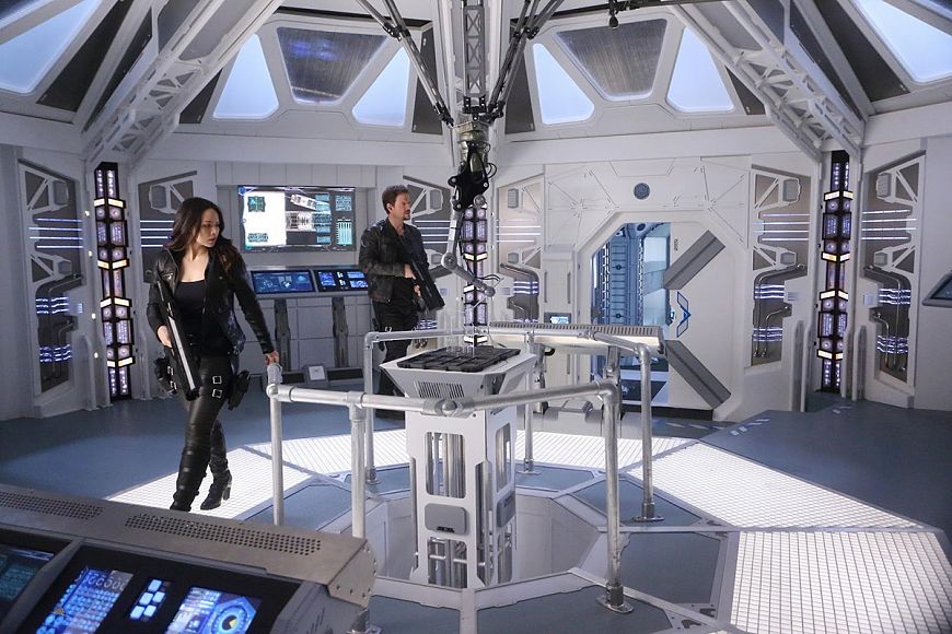 Темная материя / Dark Matter (2015)