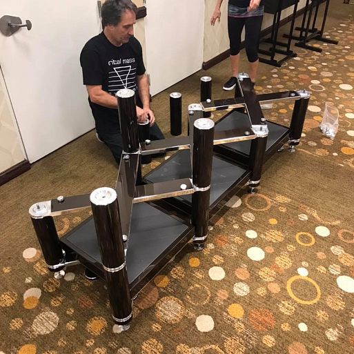 Critical Mass OLYMPUS V12 Luxury