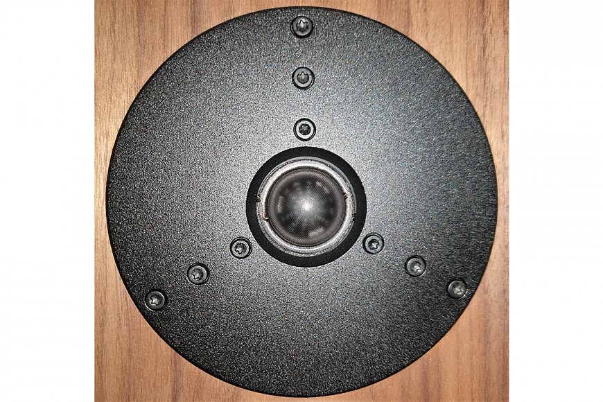 Полочные акустические системы Dynaudio Heritage Special