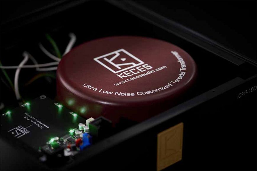 Стабилизатор питания KECES IQRP-1500