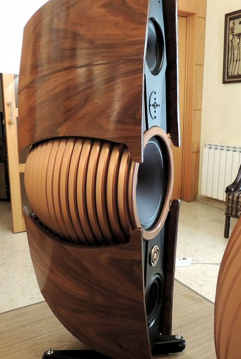 Sculpture Audio Chrysalis Magna