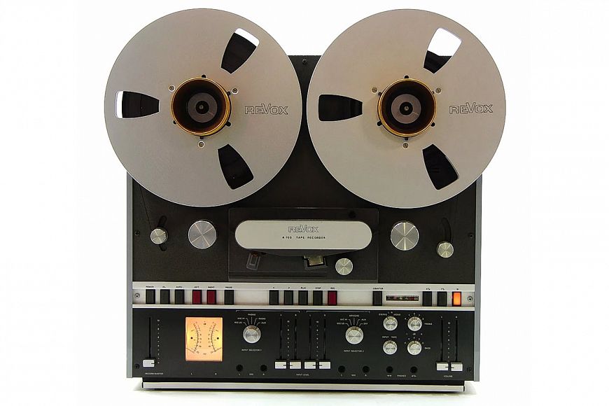 8. Revox A700
