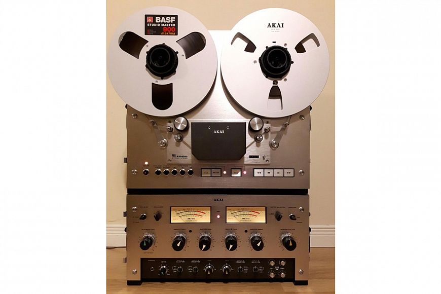 Катушечный магнитофон Akai PRO 1000
