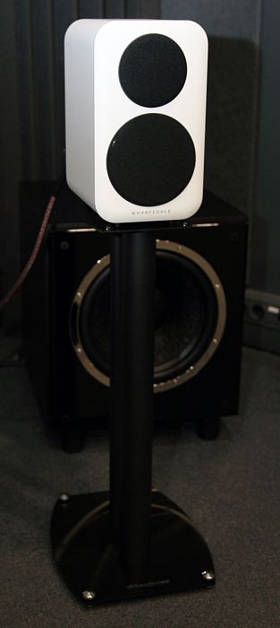 Акустические системы Wharfedale серии D300