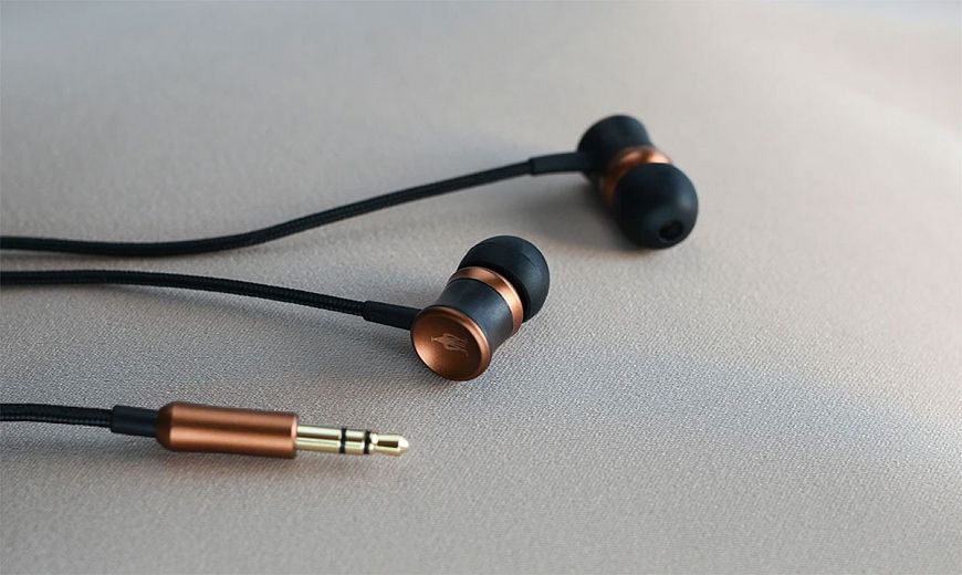 Meze Audio 12 Classics V2 — внутриканальные наушники с майларовыми диафрагмами