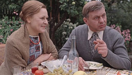 Москва слезам не верит (1979)