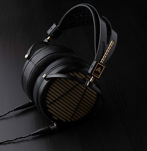 Магнепланарные наушники Audeze LCD-4z