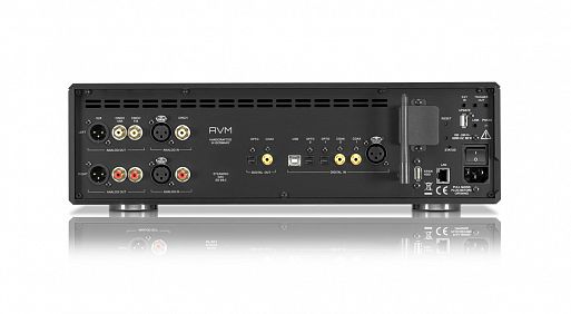 Предварительный усилитель с функциями стриминга и ЦАП AVM Ovation SD 6.2
