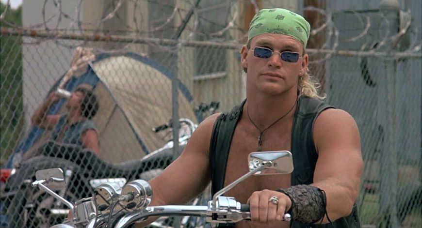 Невозмутимый / Stone Cold (1991)