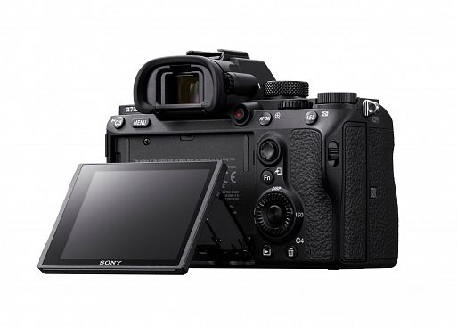 Полнокадровая беззеркальная камера Sony α7 III