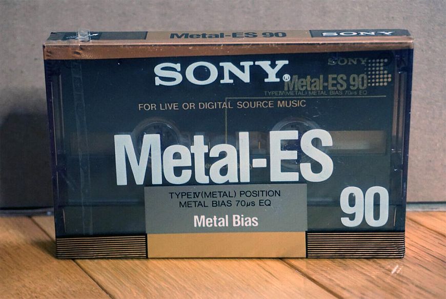 8. Sony Metal-ES 90