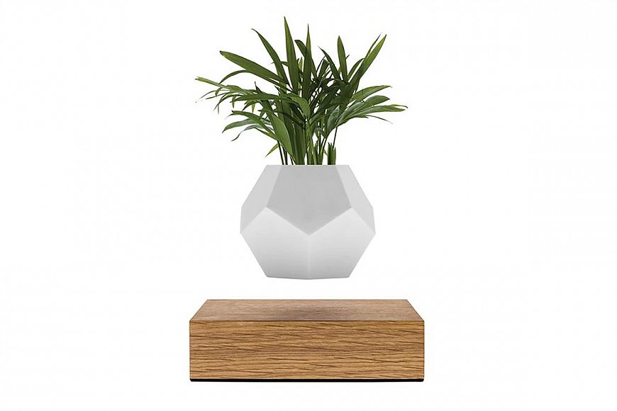 4. Установка горшков с цветами и прочих «украшательств» на колонки