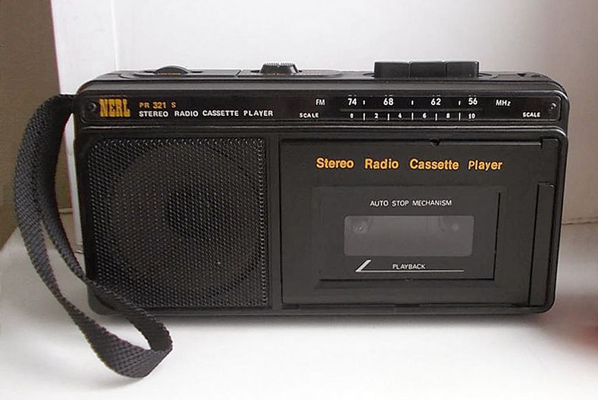 8 постсоветских кассетных плееров