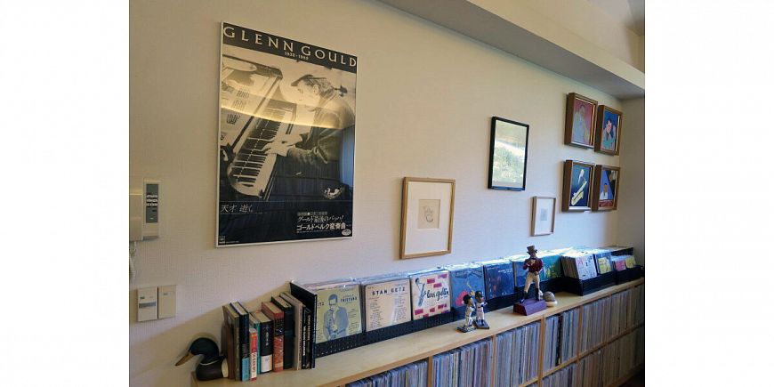 Винил Харуки Мураками. 3 252 любимых трека великого писателя и его система