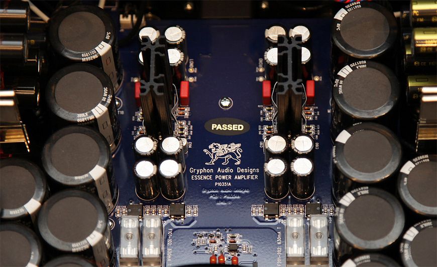 Gryphon Essence Stereo и Essence Preamplifier