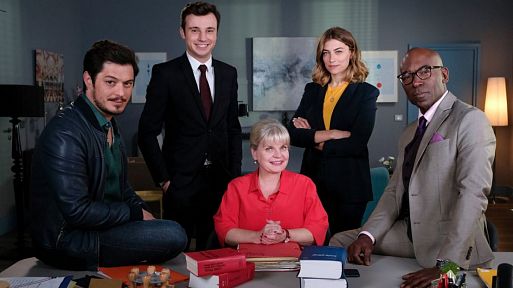 10 лучших французских сериалов