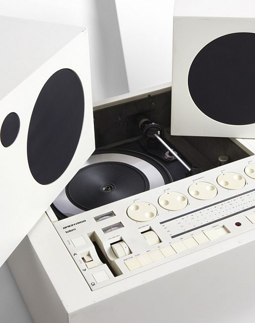 4. Totem Stereo System RR130