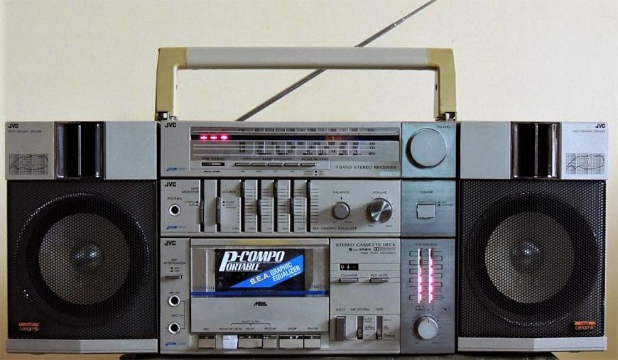 50 лучших винтажных кассетных магнитол