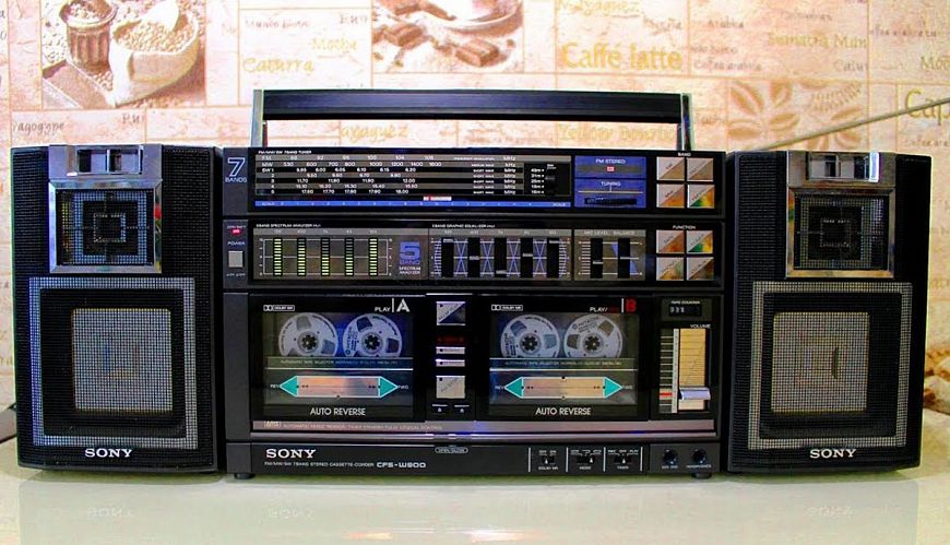 Sony CFS-W900