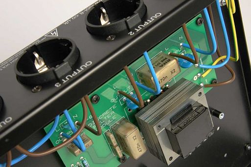 Сетевой фильтр питания ISOL-8 Cleanline