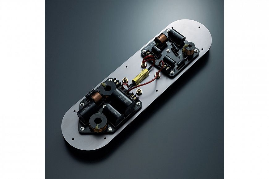 Акустические системы TAD Compact Reference One TX